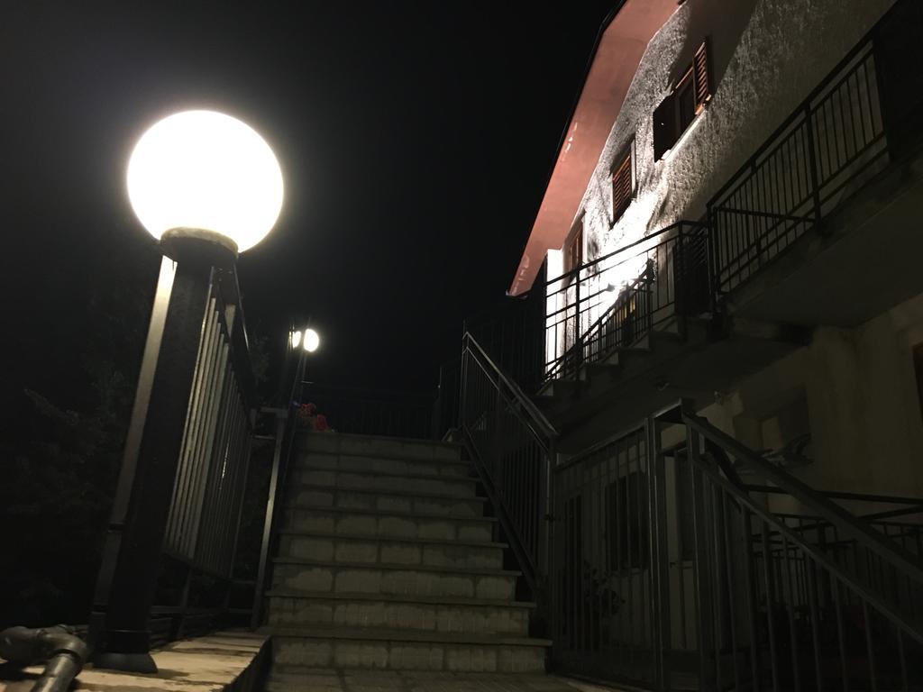 Il Bucaneve Hotel Barrea Exterior photo